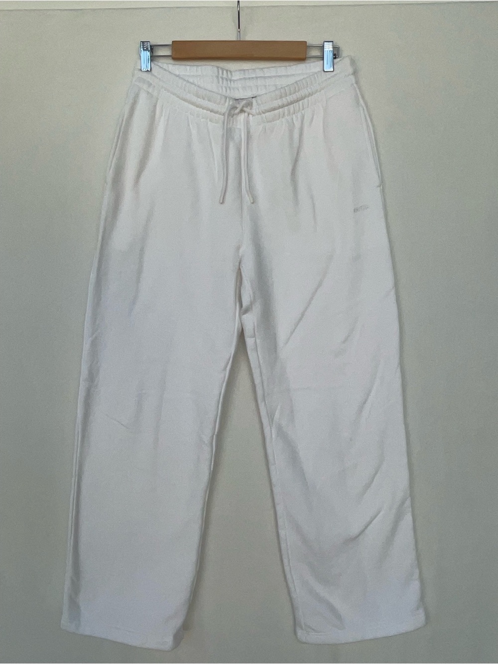 Aritzia Boyfriend Fit Drawstring Joggers